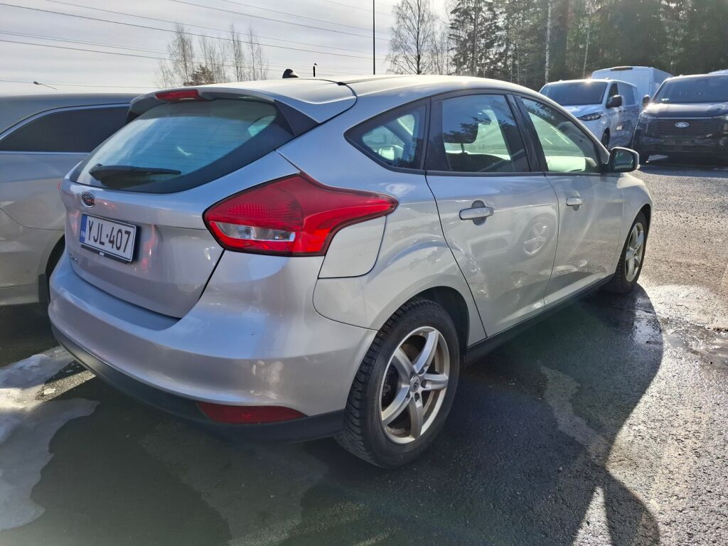 Ford Focus 2017 Harmaa