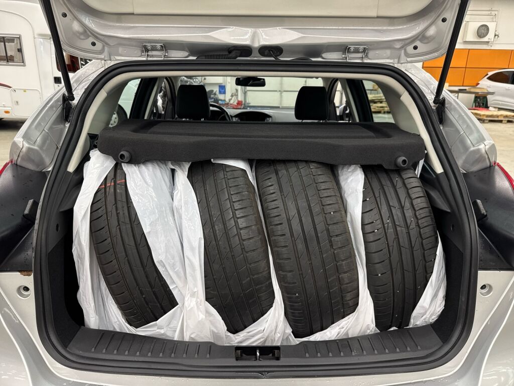 Ford Focus 2017 Harmaa