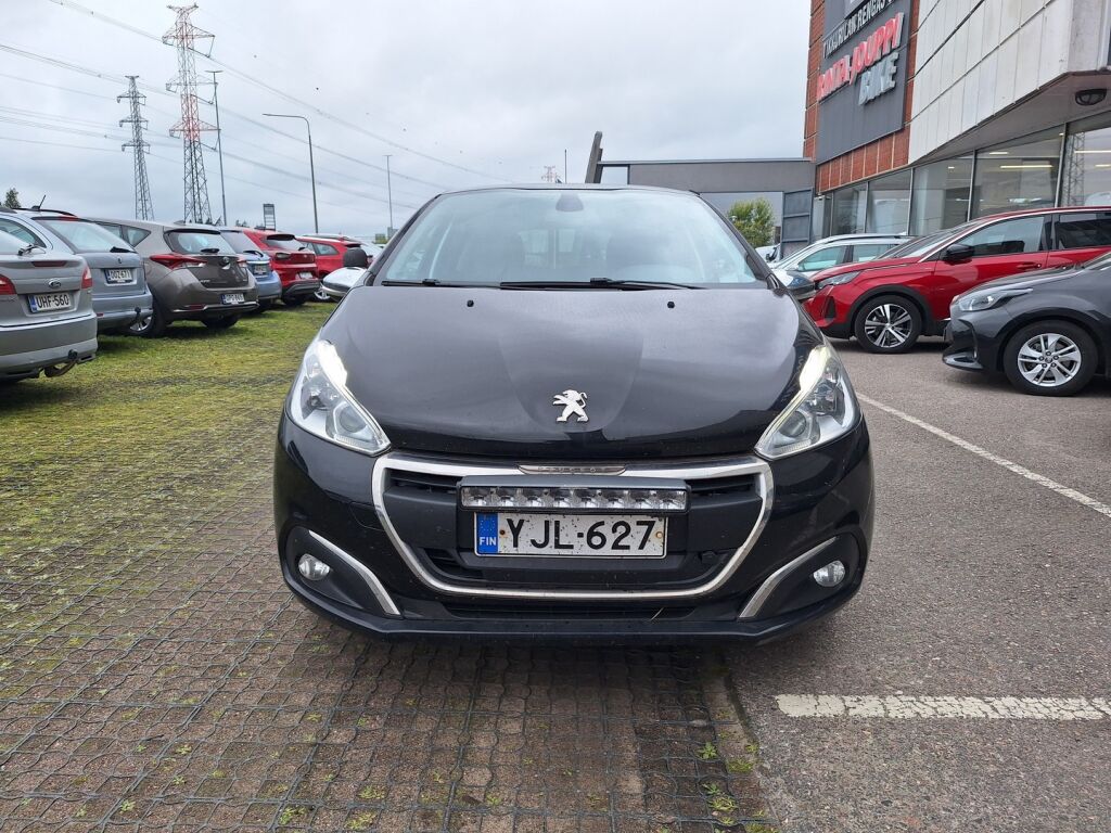 Peugeot 208 2017 Musta