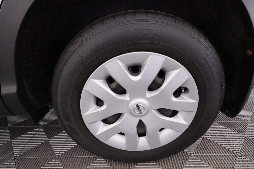 Nissan Qashqai 2017 Harmaa