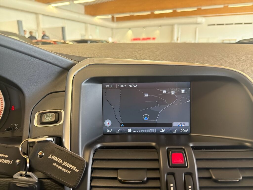 Volvo XC60 2013 Punainen