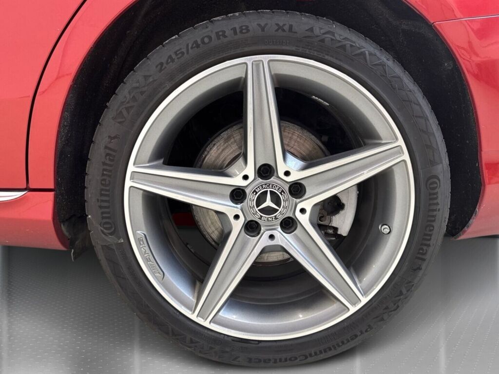 Mercedes-Benz C 2017 Punainen