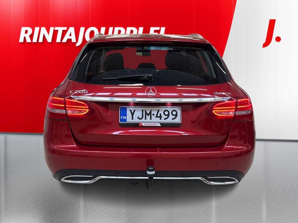 Mercedes-Benz C 2017 Punainen