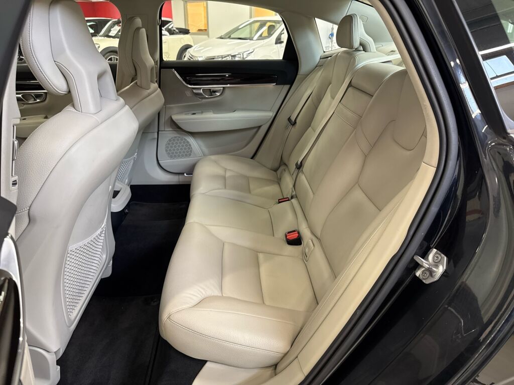 Volvo S90 2017 Musta