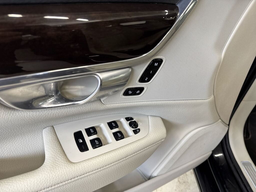 Volvo S90 2017 Musta