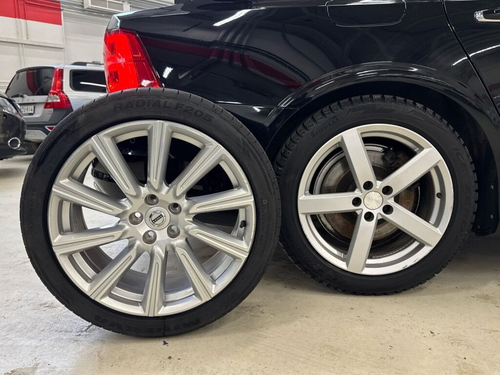 Volvo S90 2017 Musta