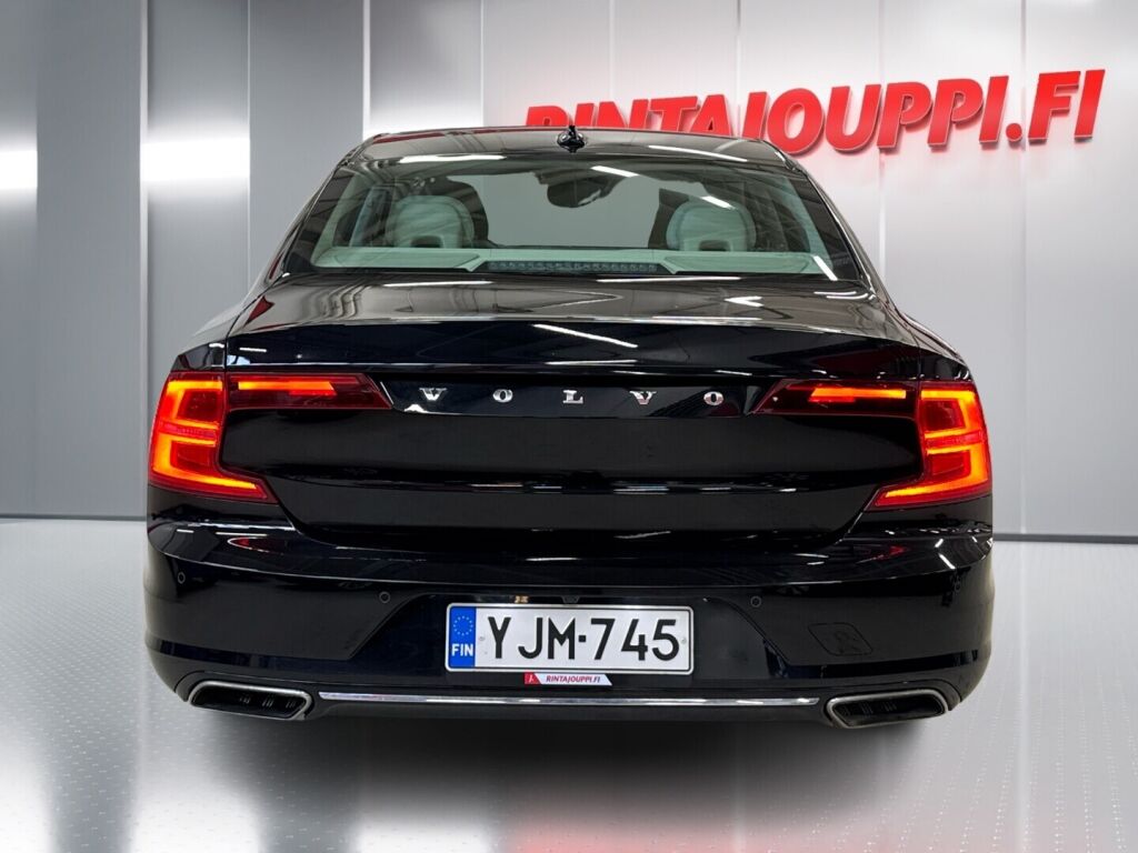 Volvo S90 2017 Musta