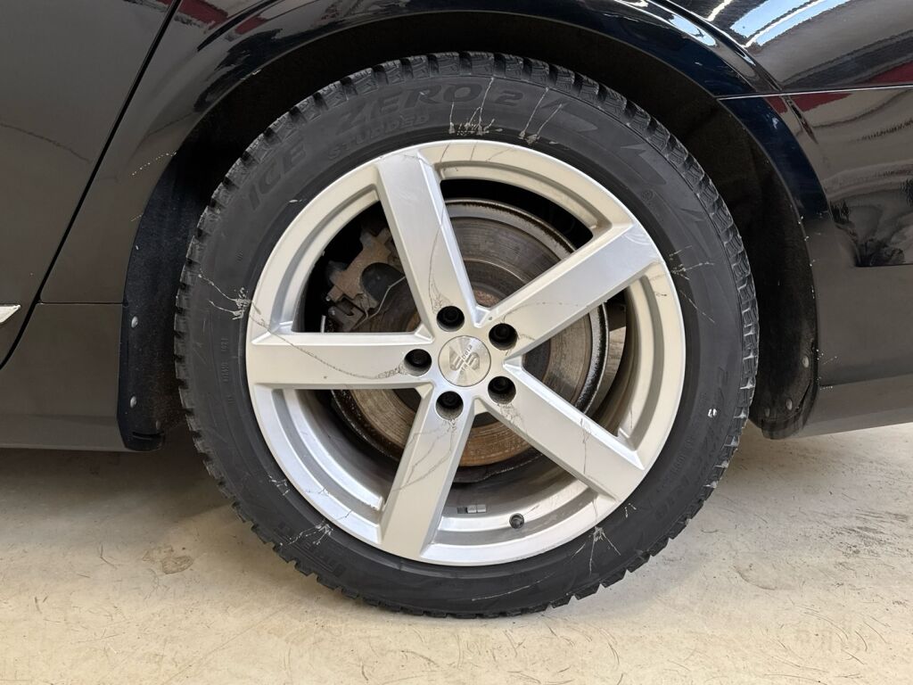 Volvo S90 2017 Musta