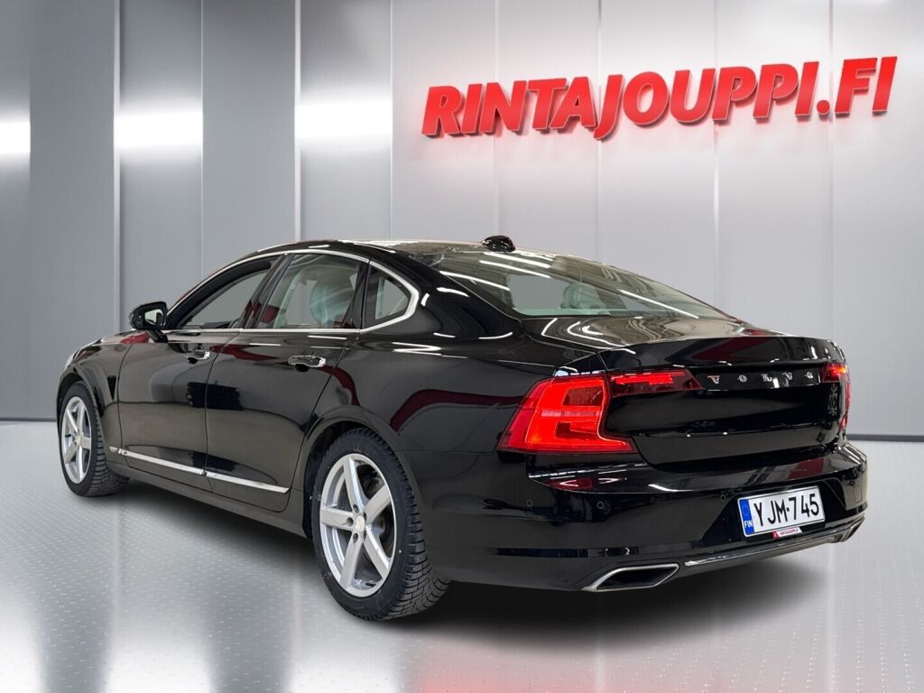 Volvo S90 2017 Musta