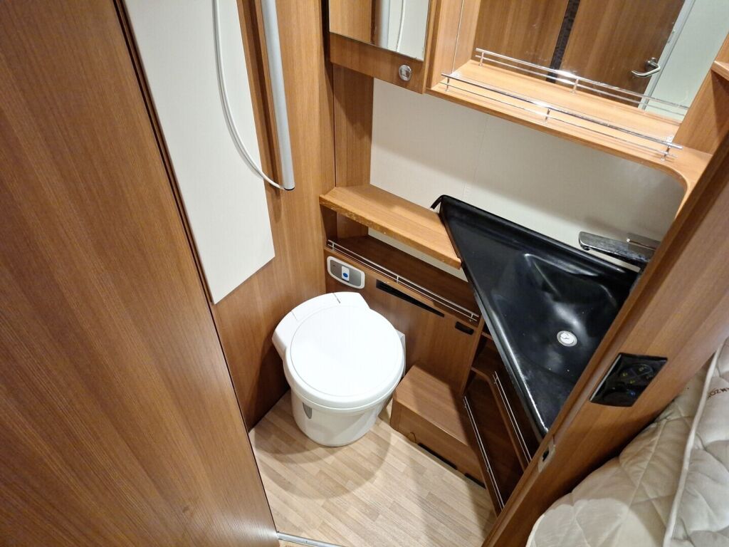 LMC CRUISER 2017 Valkoinen