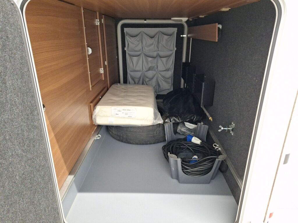 LMC CRUISER 2017 Valkoinen