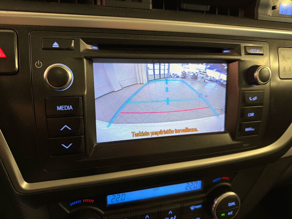 Toyota Auris 2013 Valkoinen