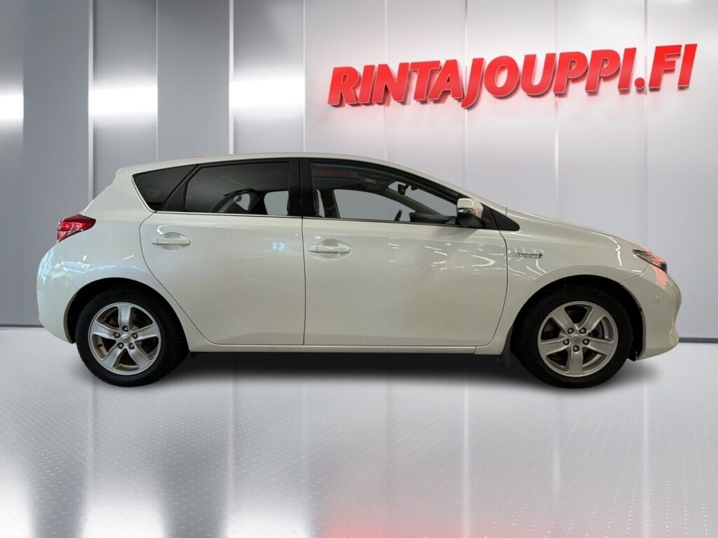 Toyota Auris 2013 Valkoinen