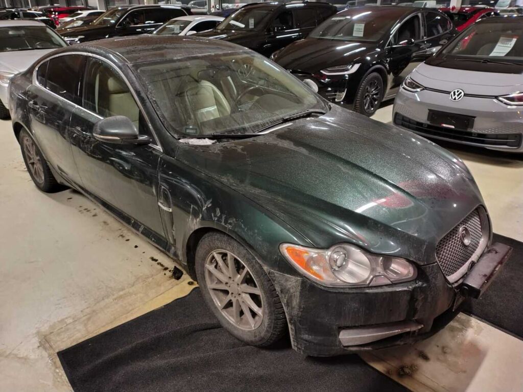 Jaguar XF 2011 Vihreä