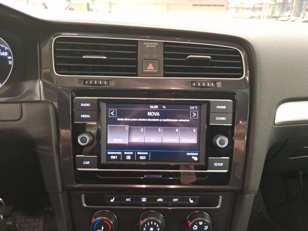 Volkswagen Golf 2017 Harmaa