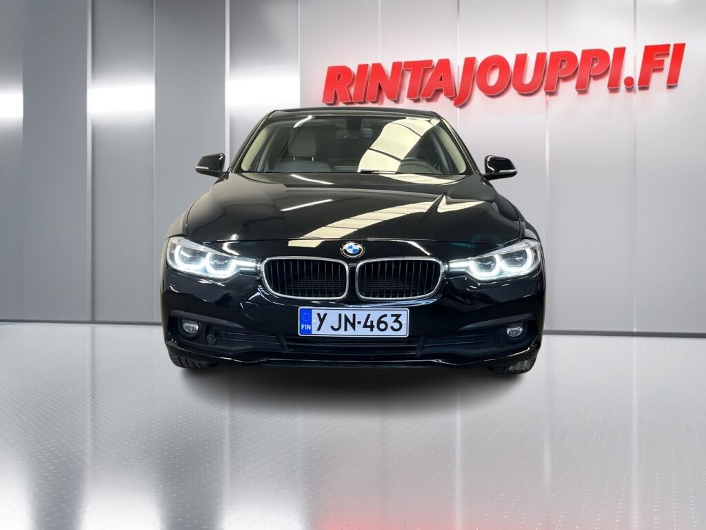 BMW 320 2017 Musta