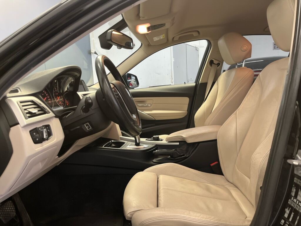 BMW 320 2017 Musta