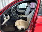 BMW 330 2017 Punainen
