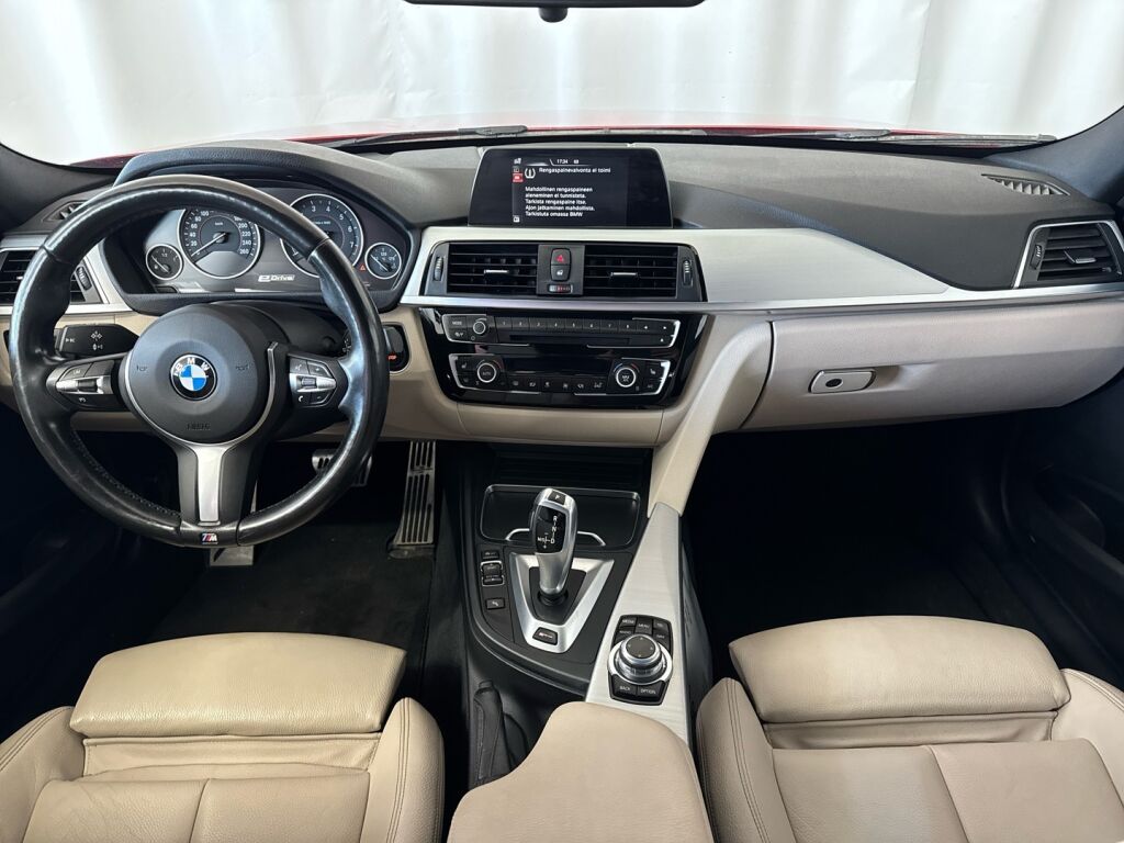 BMW 330 2017 Punainen
