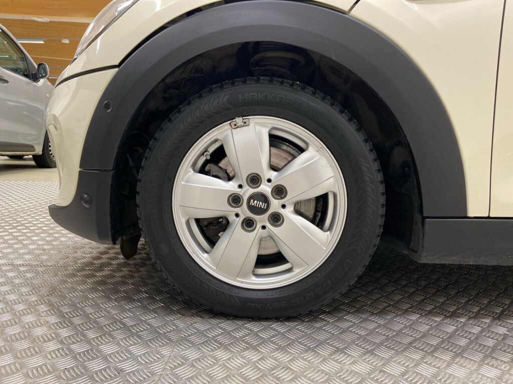 Mini Hatchback 2017 Valkoinen