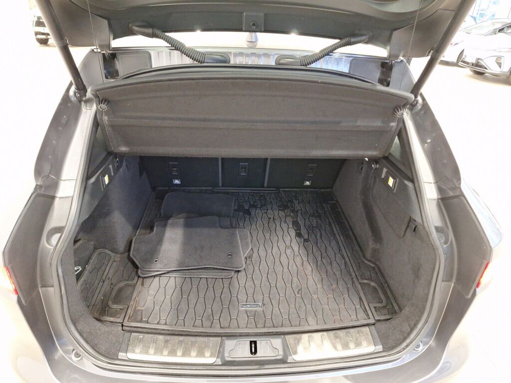 Jaguar F-PACE 2017 Harmaa