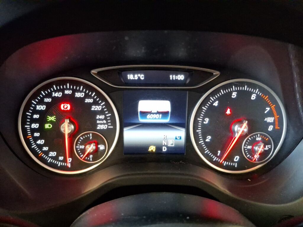 Mercedes-Benz A 2017 Harmaa