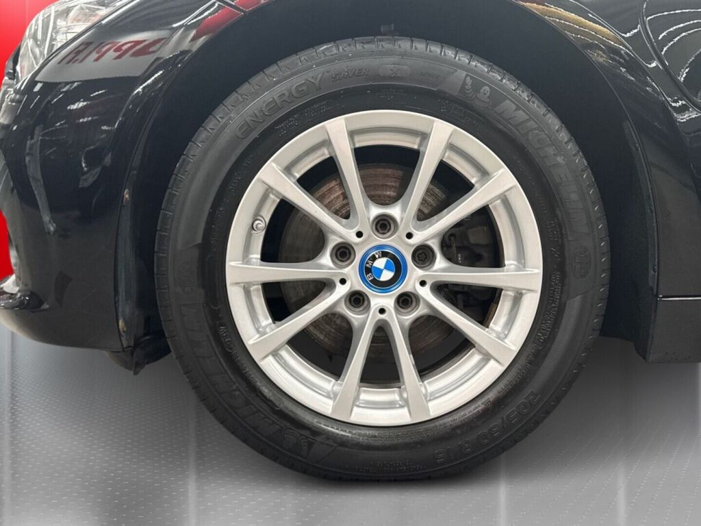 BMW 330 2017 Musta