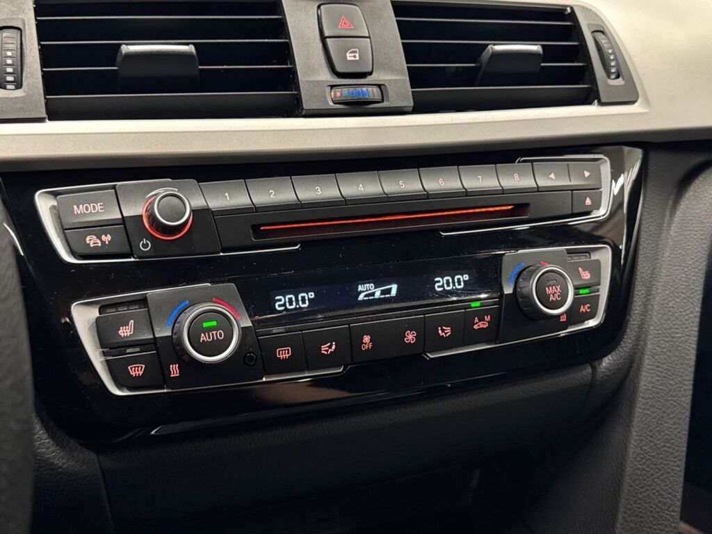 BMW 330 2017 Musta
