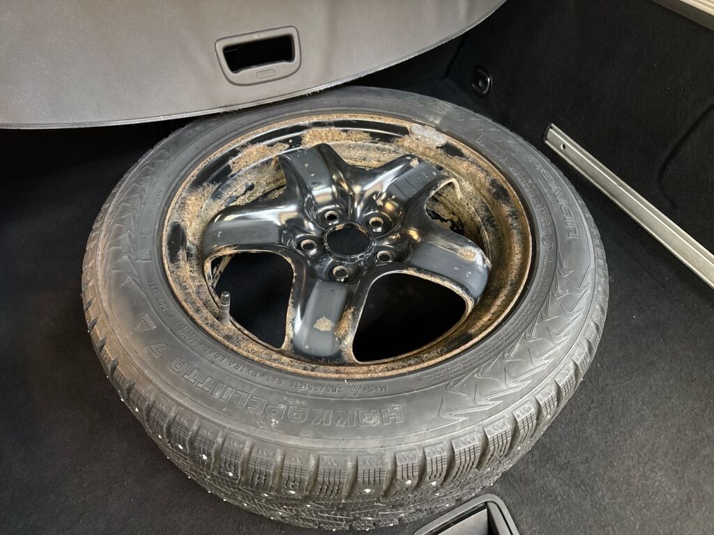 Opel Astra 2017 Musta