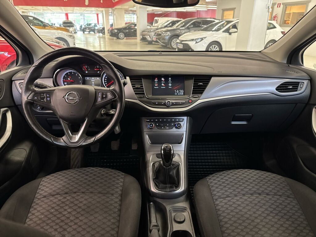 Opel Astra 2017 Musta