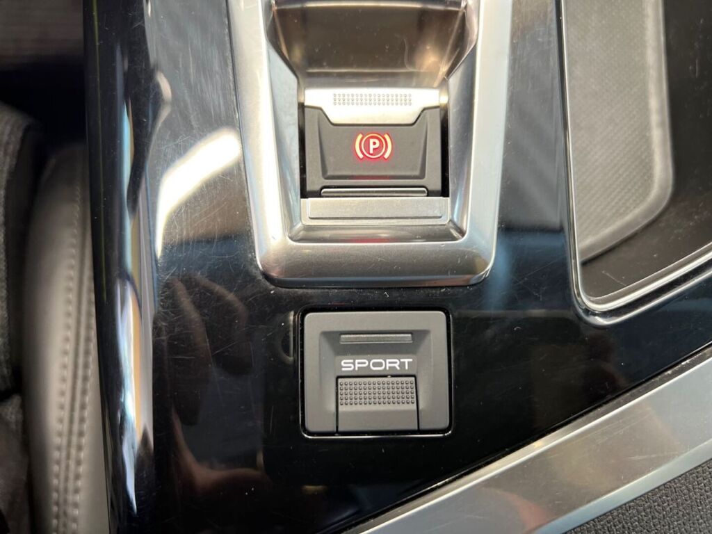 Peugeot 3008 2017 Sininen