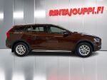 Volvo V60 Cross Country 2017 Punainen