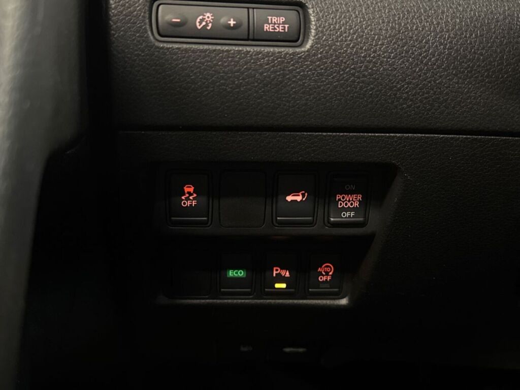 Nissan X-Trail 2017 Harmaa
