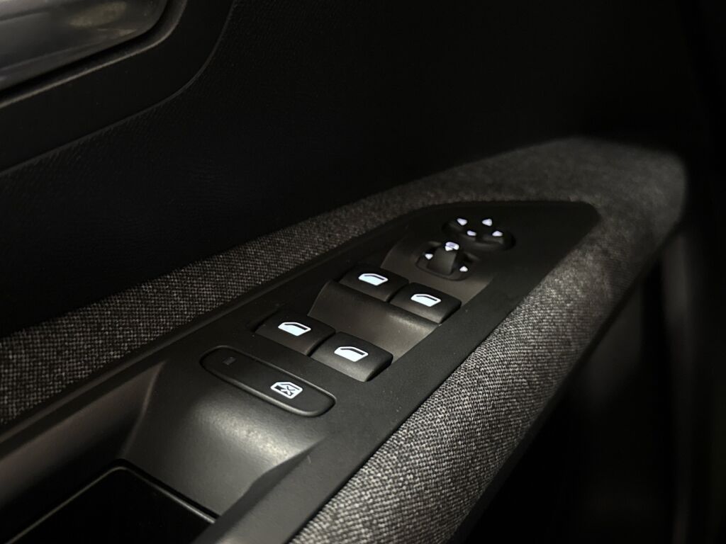 Peugeot 3008 2017 Harmaa