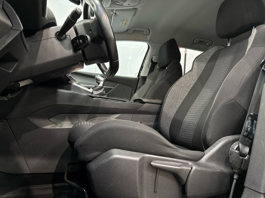 Peugeot 3008 2017 Harmaa