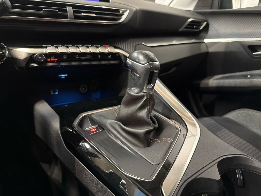 Peugeot 3008 2017 Harmaa