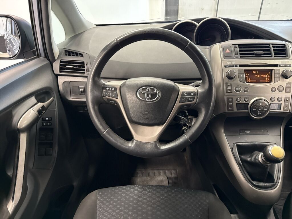 Toyota Verso 2009 Hopea