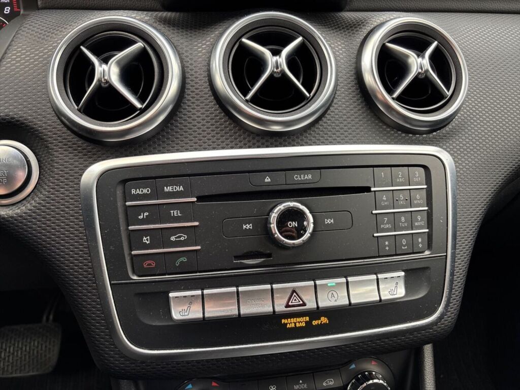 Mercedes-Benz A 2017 Valkoinen
