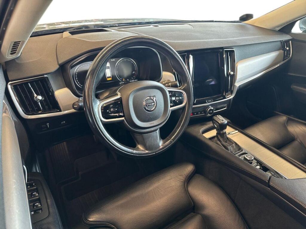 Volvo V90 2017 Harmaa
