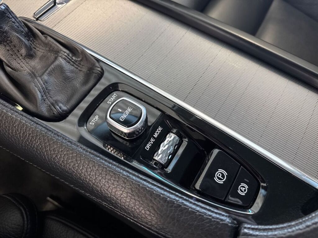 Volvo V90 2017 Harmaa
