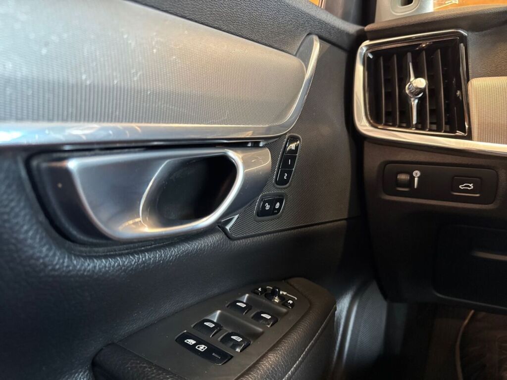 Volvo V90 2017 Harmaa