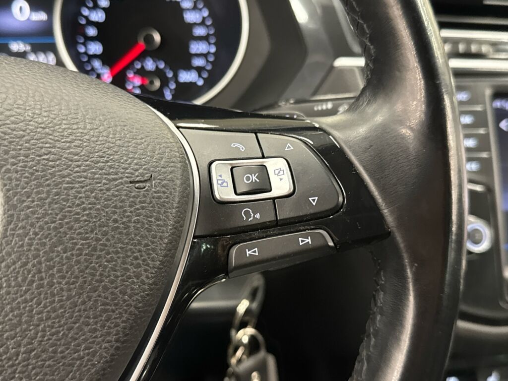 Volkswagen Tiguan 2017 Punainen