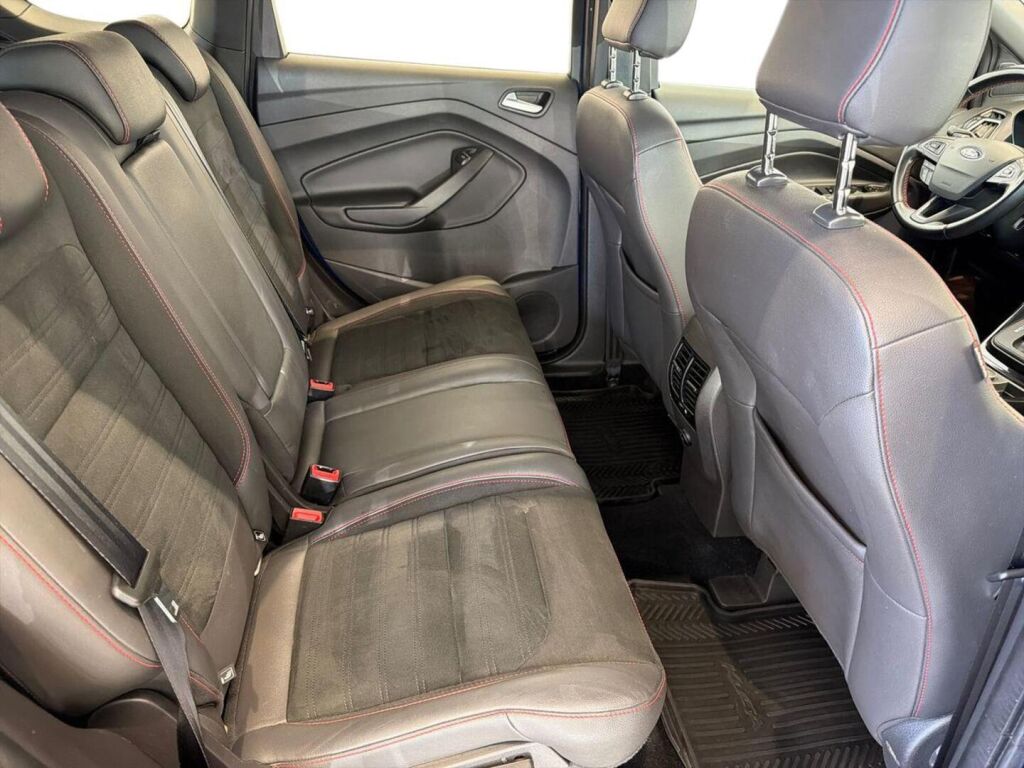 Ford Kuga 2019 Sininen