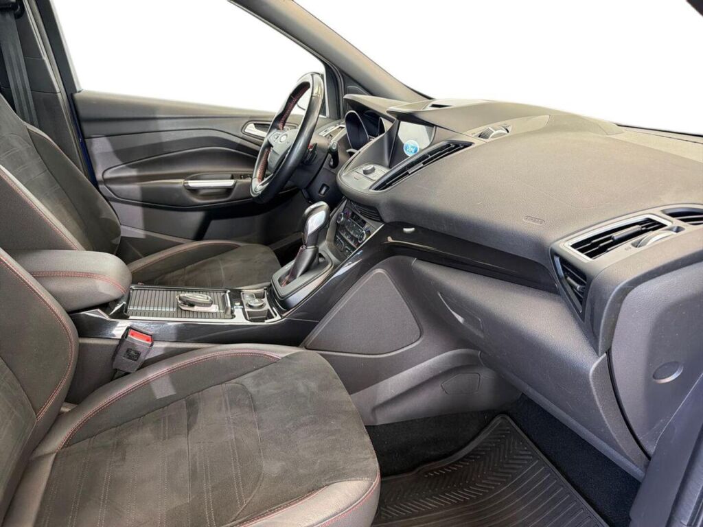 Ford Kuga 2019 Sininen