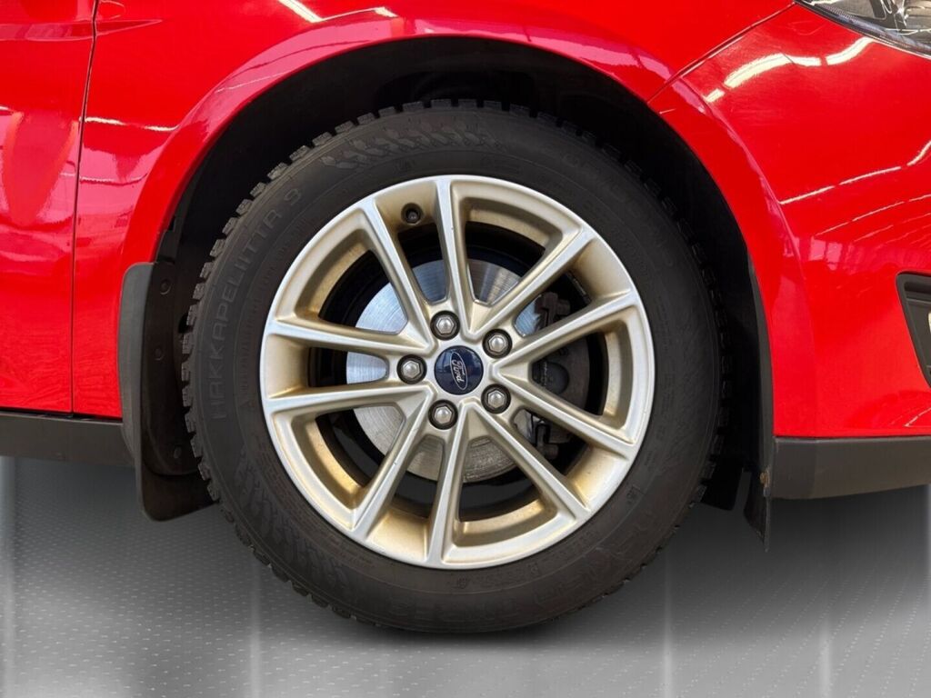 Ford Focus 2018 Punainen
