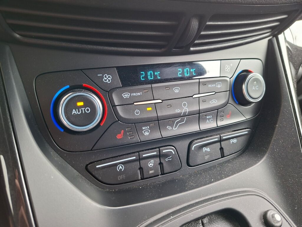 Ford Kuga 2018 Magnetic