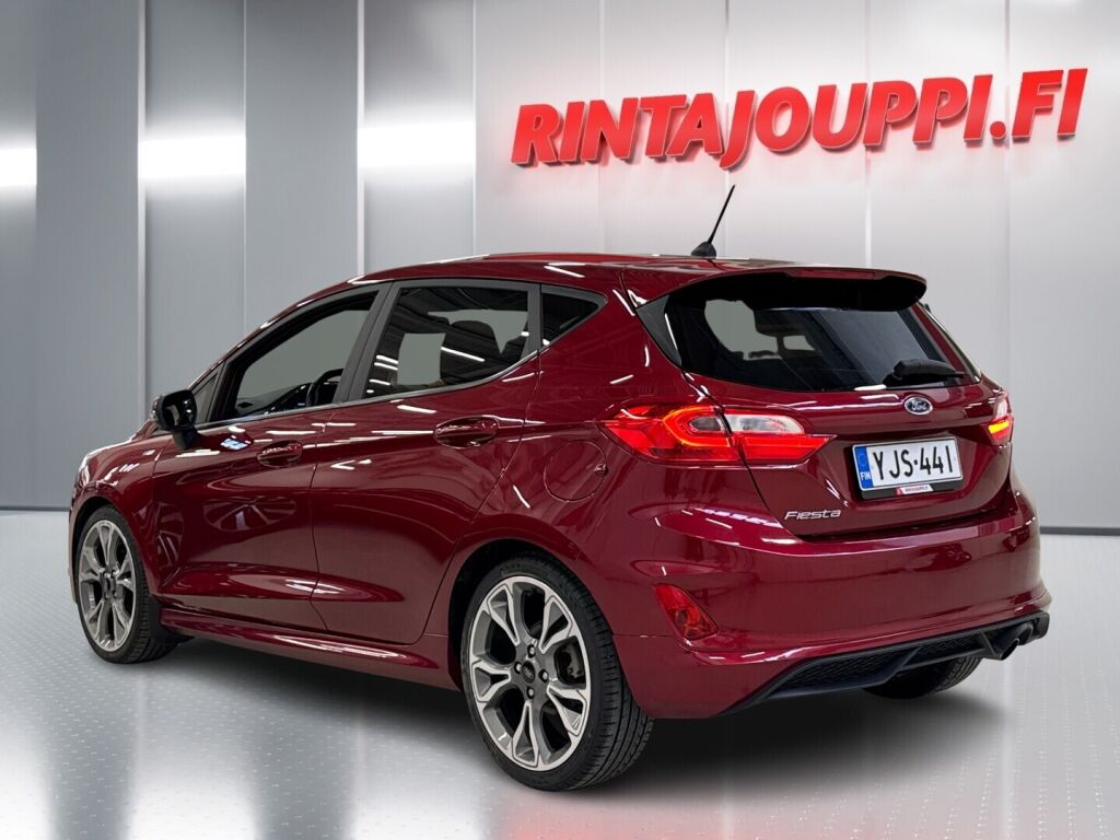 Ford Fiesta 2019 Punainen