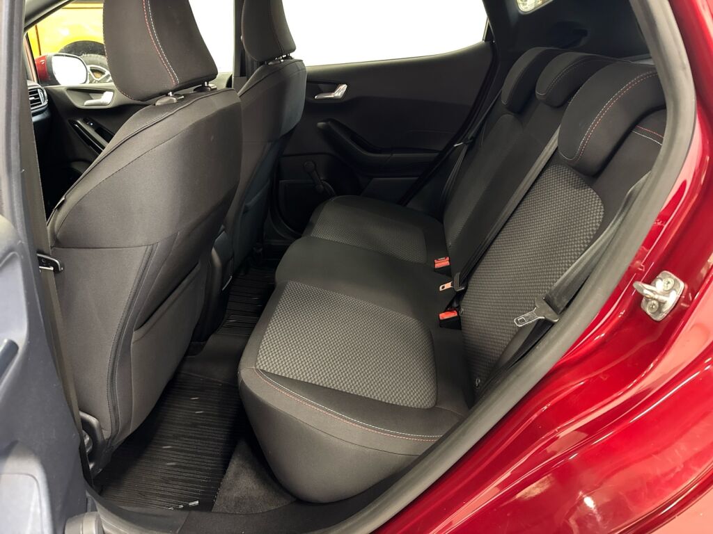 Ford Fiesta 2019 Punainen