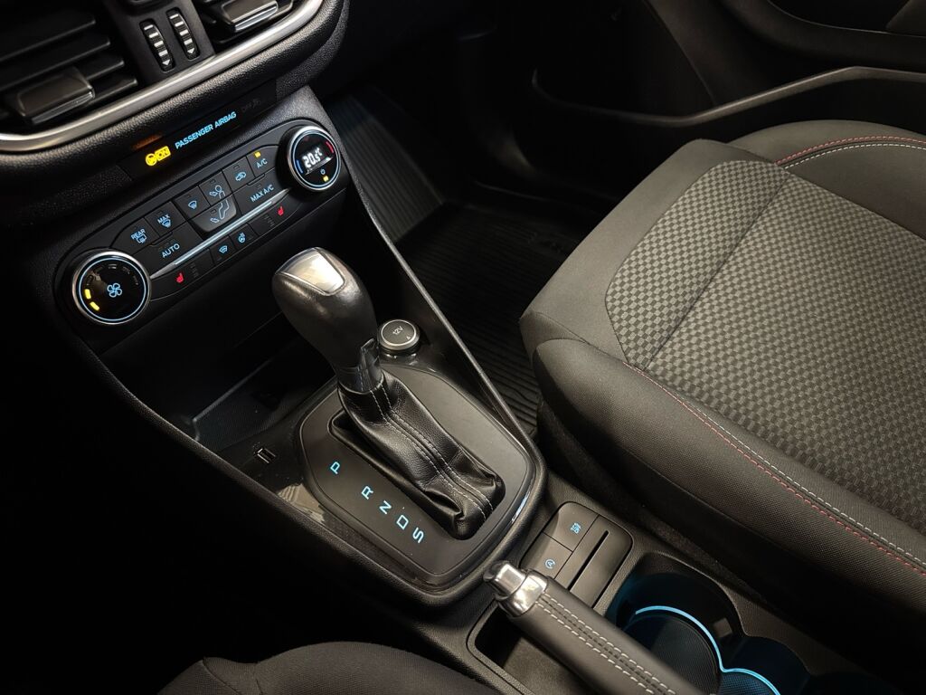 Ford Fiesta 2019 Punainen