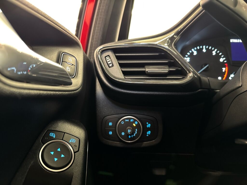 Ford Fiesta 2019 Punainen